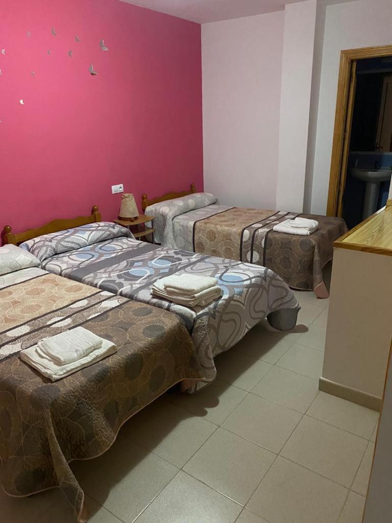 Hostal y Apartamentos la Vereda Ruidera Exterior foto